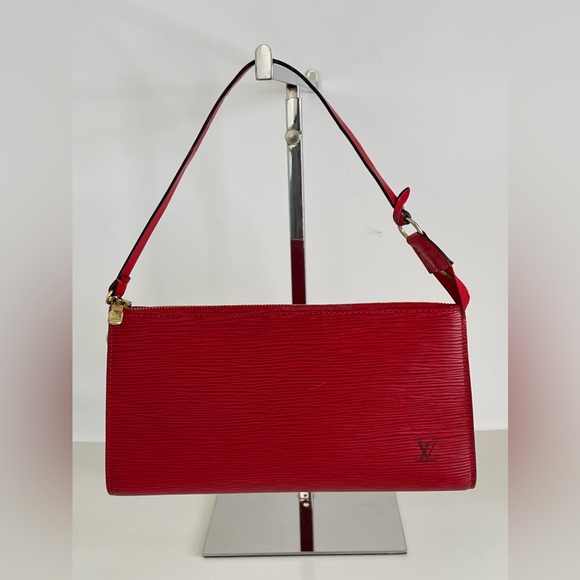 Louis Vuitton Handbags - Louis Vuitton Epi Pochette